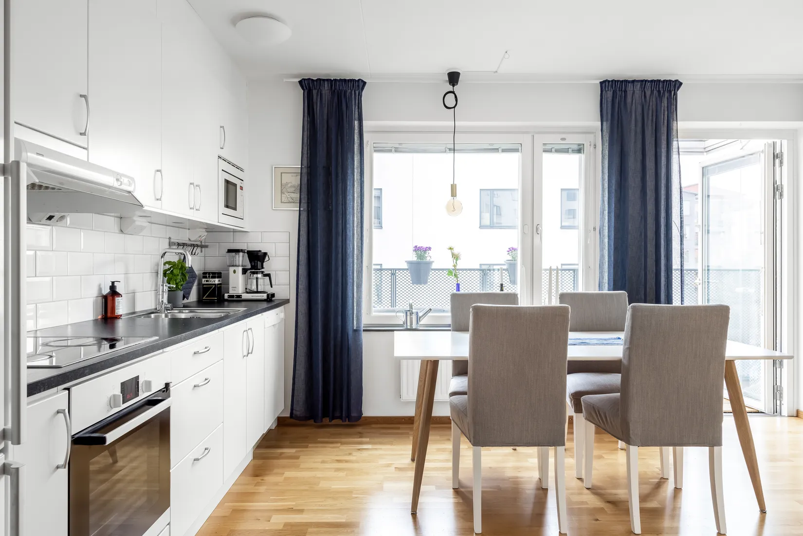 Bostadsrätt, Askängsbacken 48, vån 4/4, Bromma - Mariehäll, Stockholm