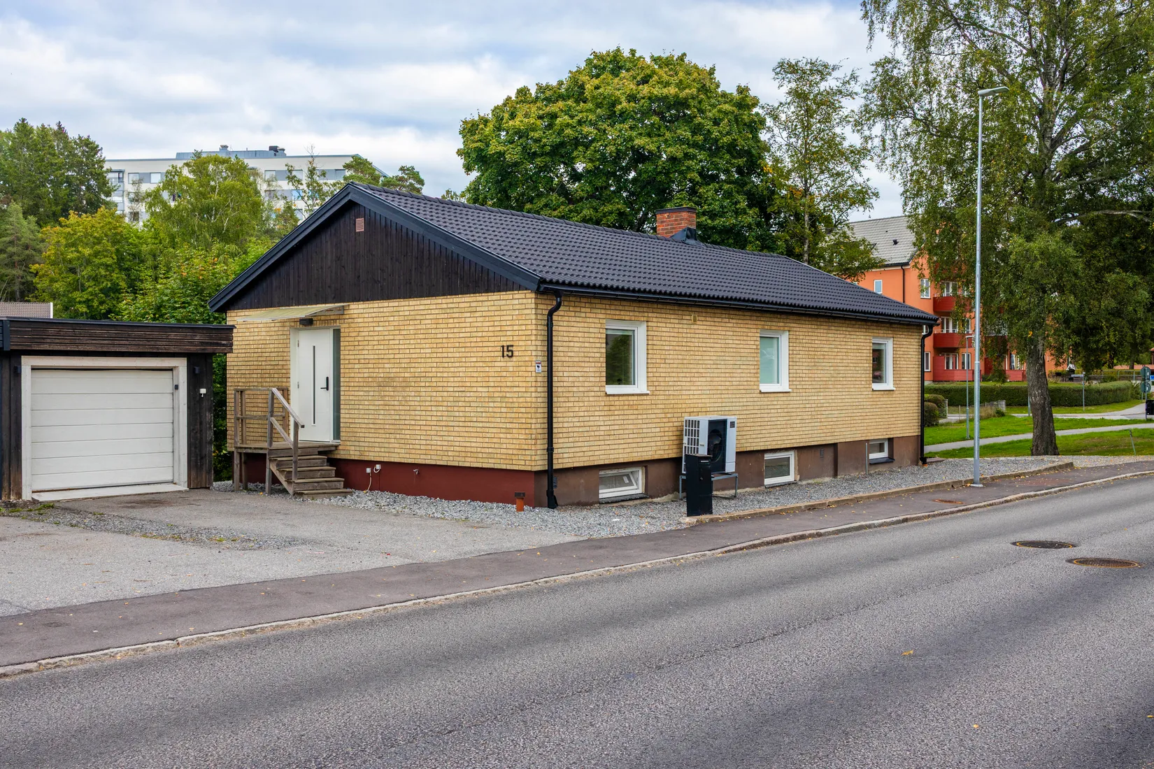 Villa, Rosenlundsvägen 15, Södertälje