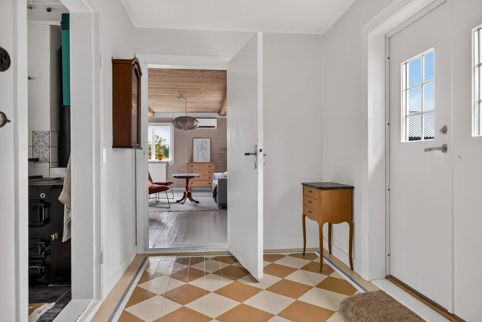Villa, Skölv 301, Skölv strax utanför Glanshammar, Örebro