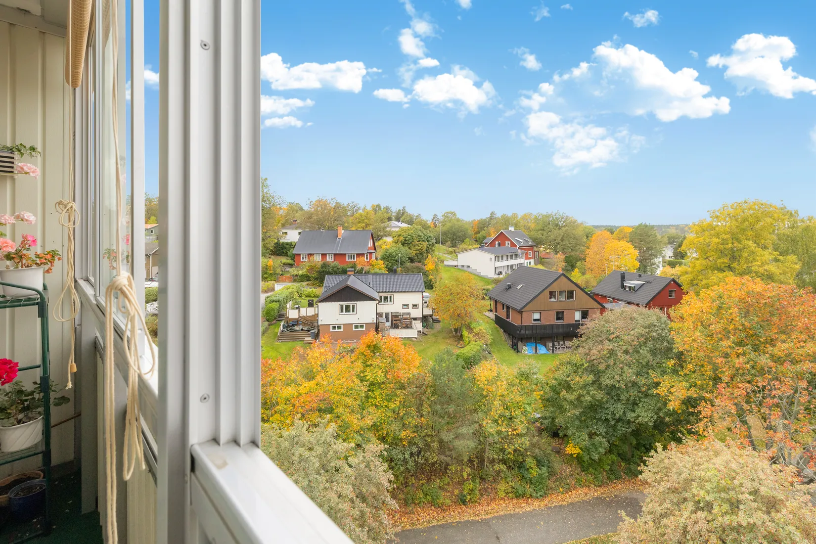 Bostadsrätt, Västra Banvägen 18, Centralt Åkersberga, Österåker