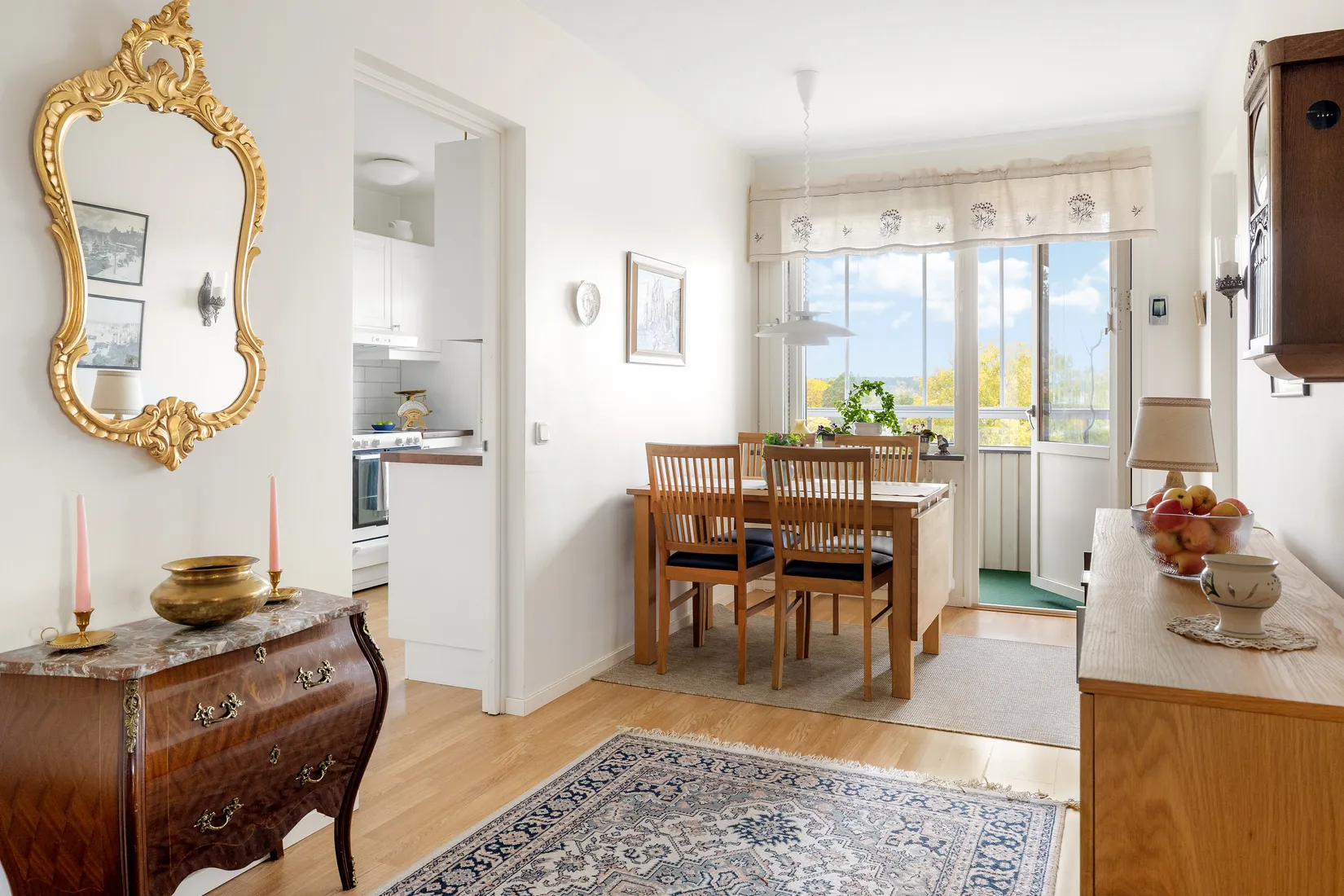 Bostadsrätt, Västra Banvägen 18, Centralt Åkersberga, Österåker
