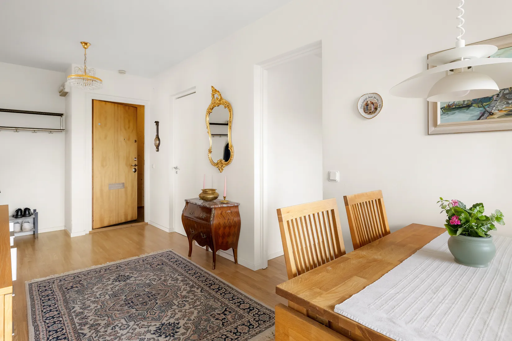 Bostadsrätt, Västra Banvägen 18, Centralt Åkersberga, Österåker