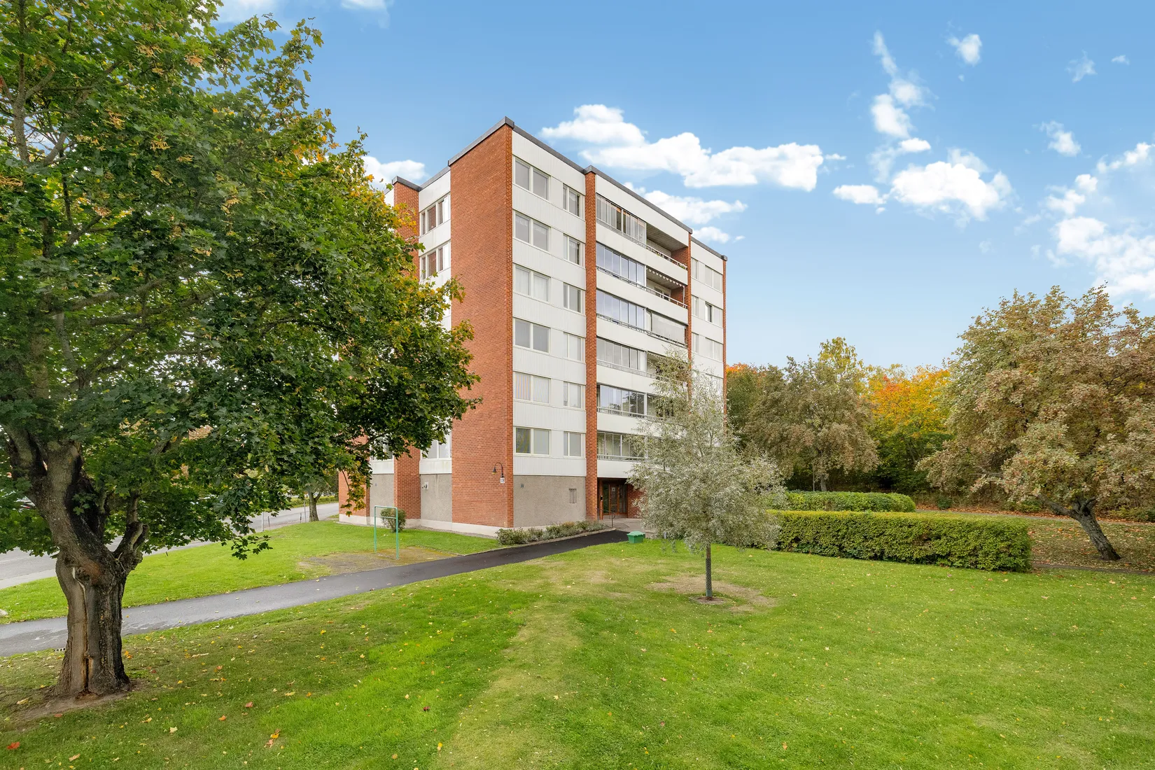 Bostadsrätt, Västra Banvägen 18, Centralt Åkersberga, Österåker
