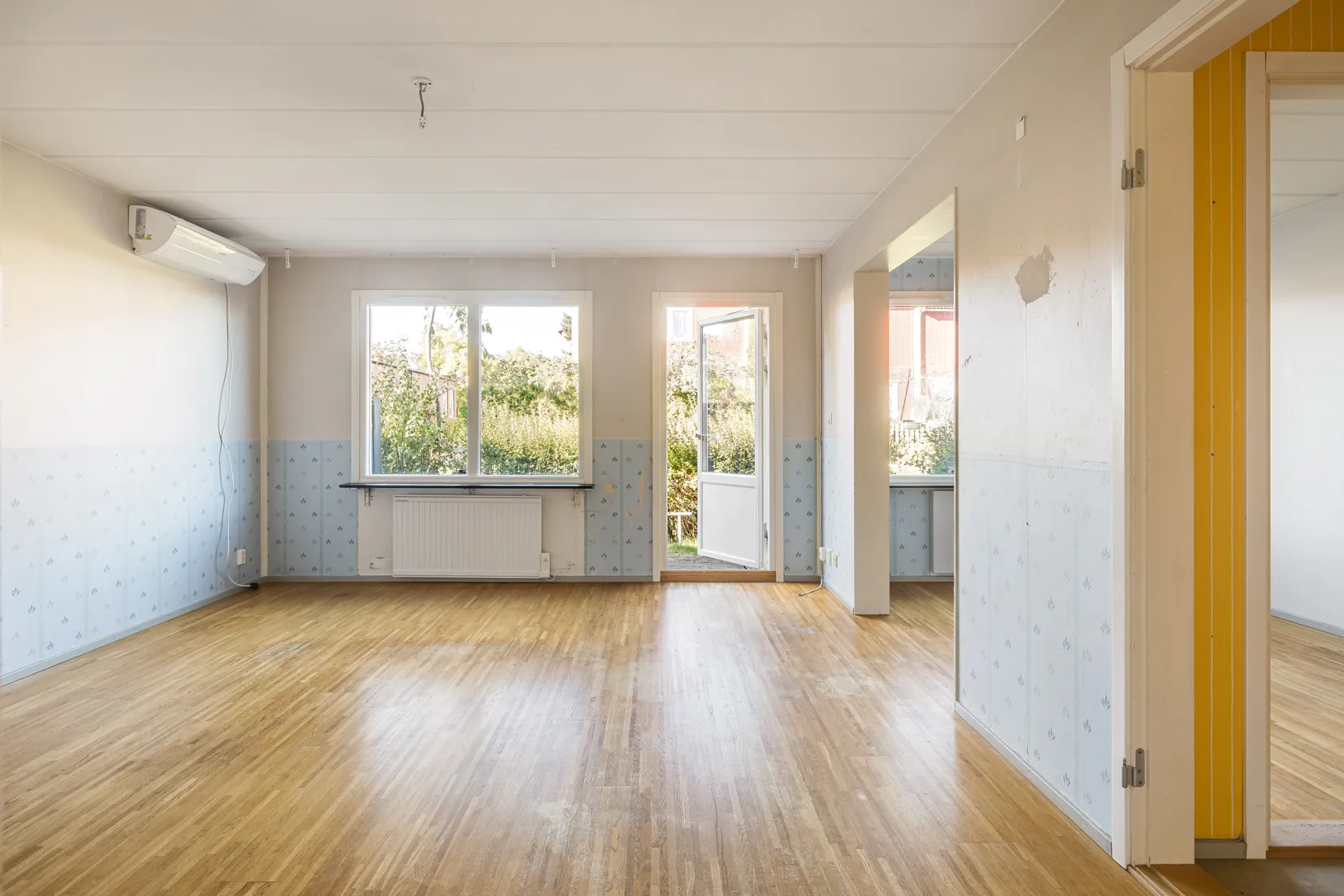 Radhus, Varpholmsgränd 20, Skärholmen, Stockholm