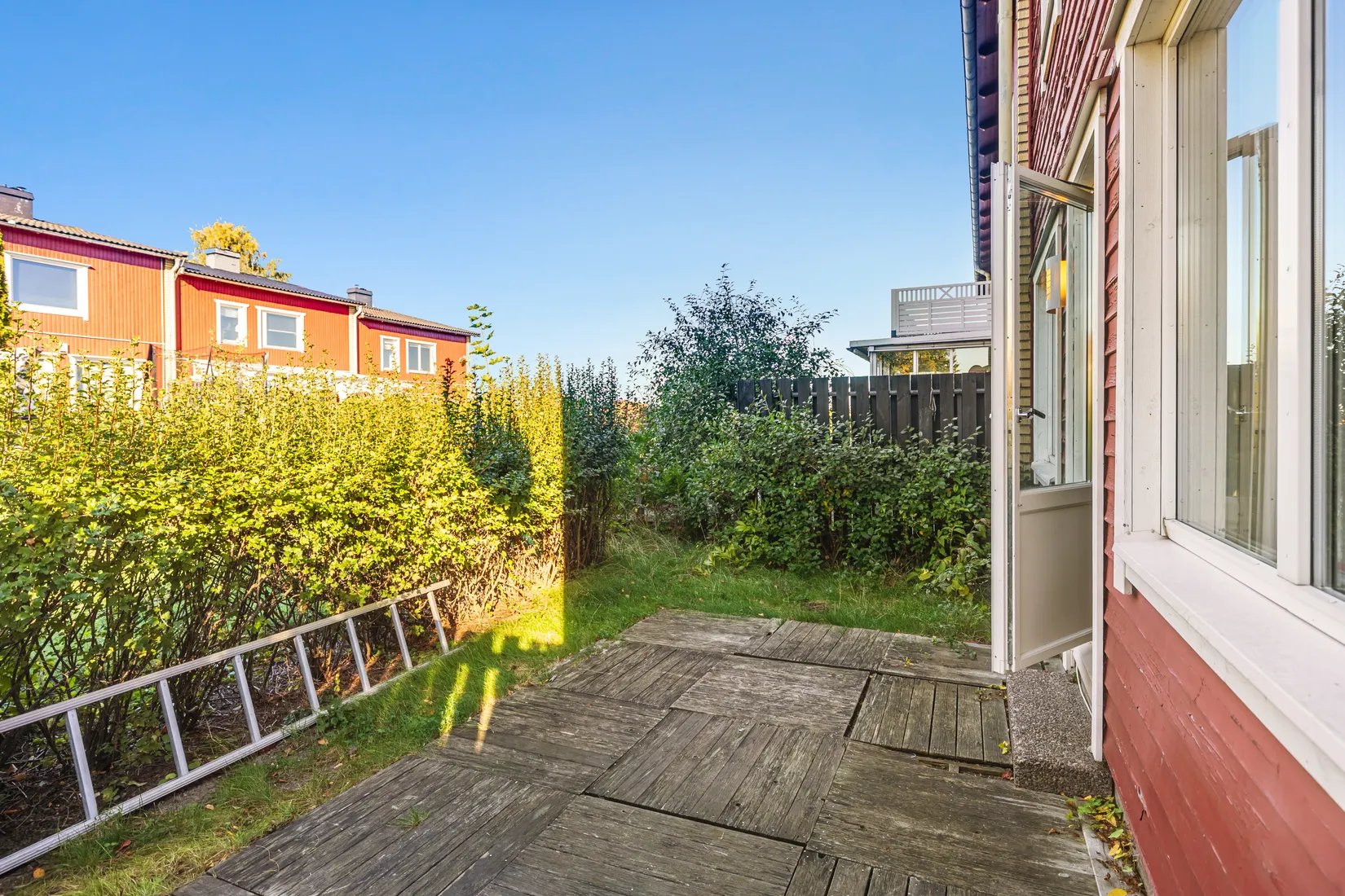 Radhus, Varpholmsgränd 20, Skärholmen, Stockholm