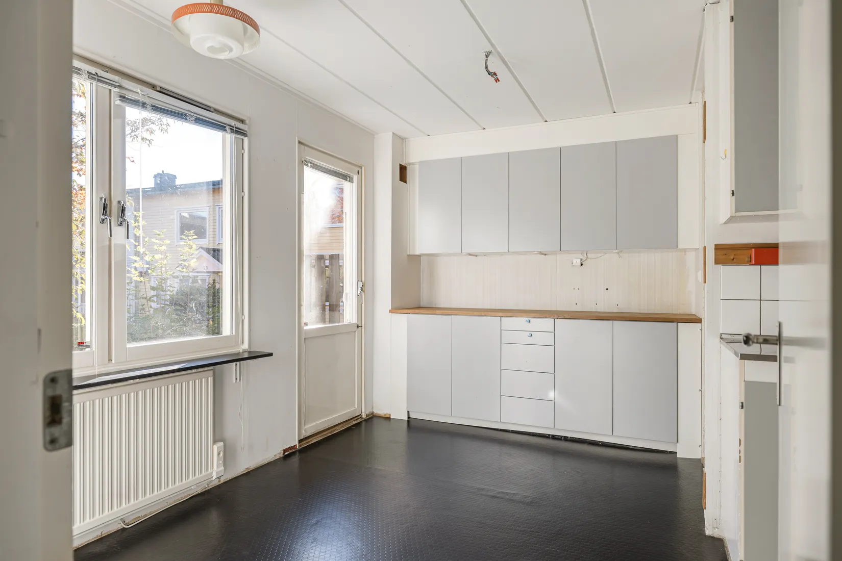 Radhus, Varpholmsgränd 20, Skärholmen, Stockholm