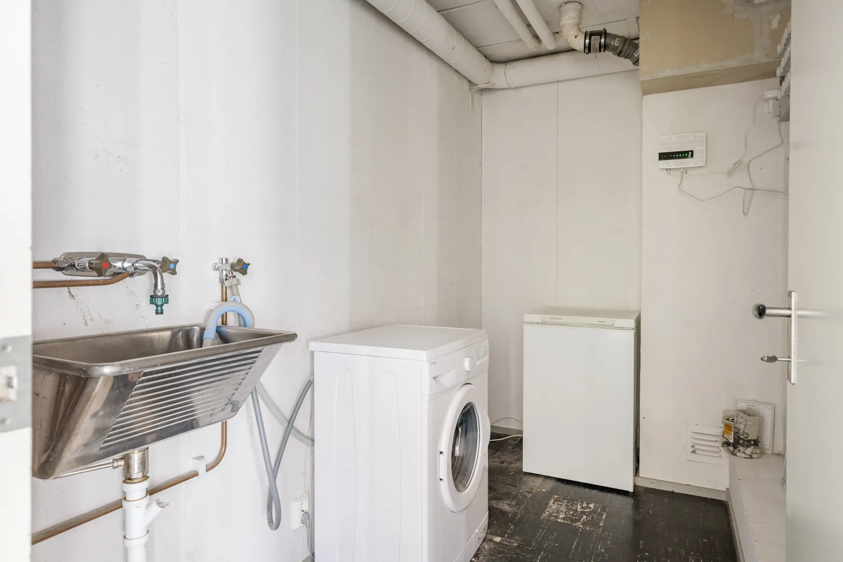 Radhus, Varpholmsgränd 20, Skärholmen, Stockholm