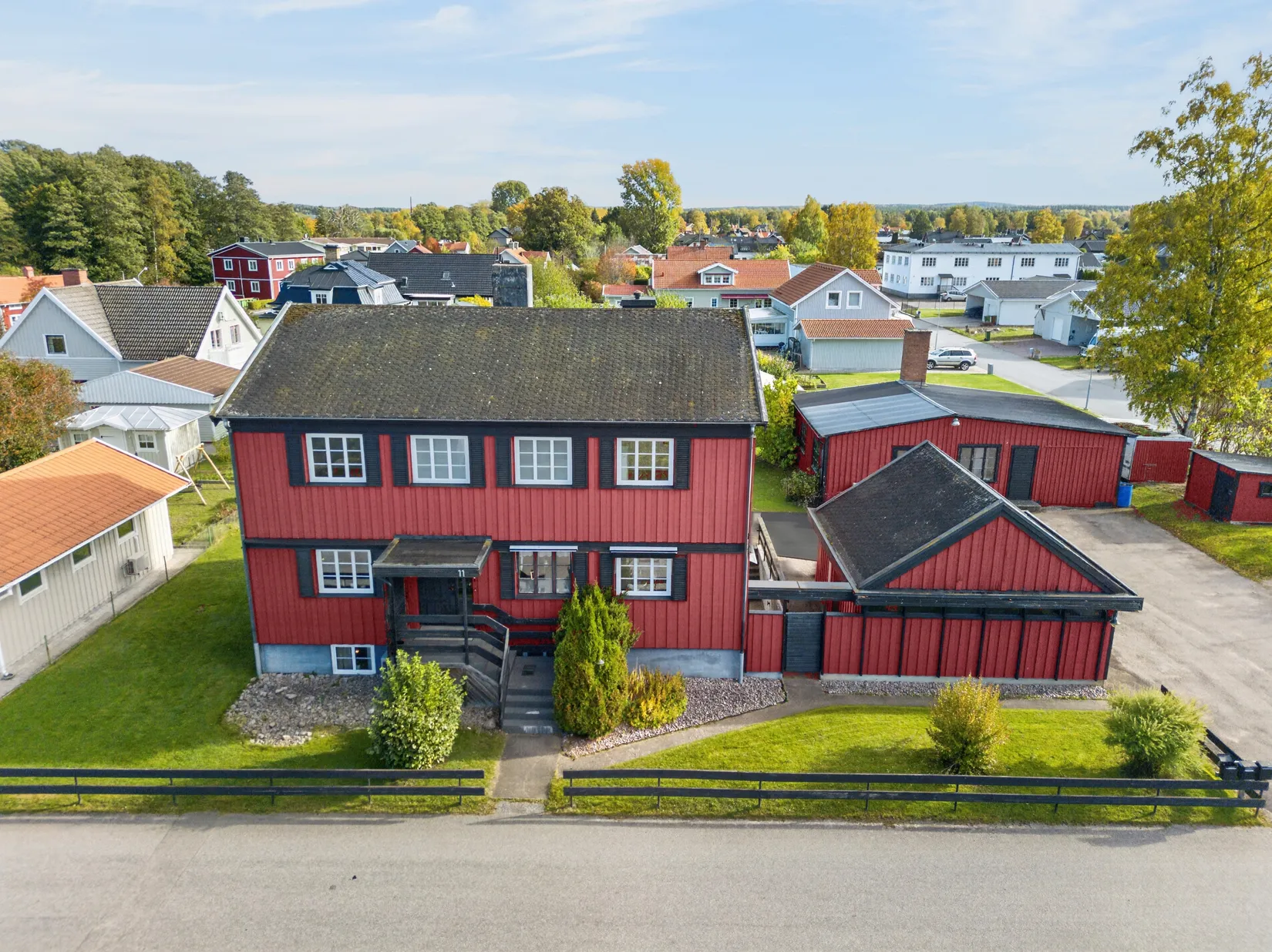 Villa, Holmgatan 11, Centrum, Tibro