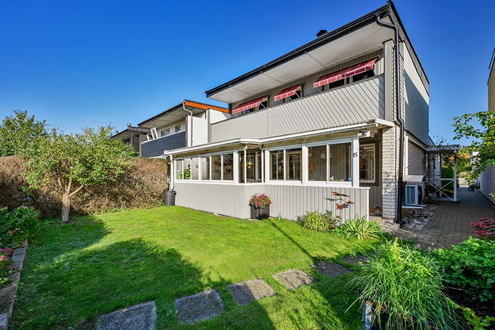 Radhus, Rögränd 15, Brunnby Vik, Upplands Väsby