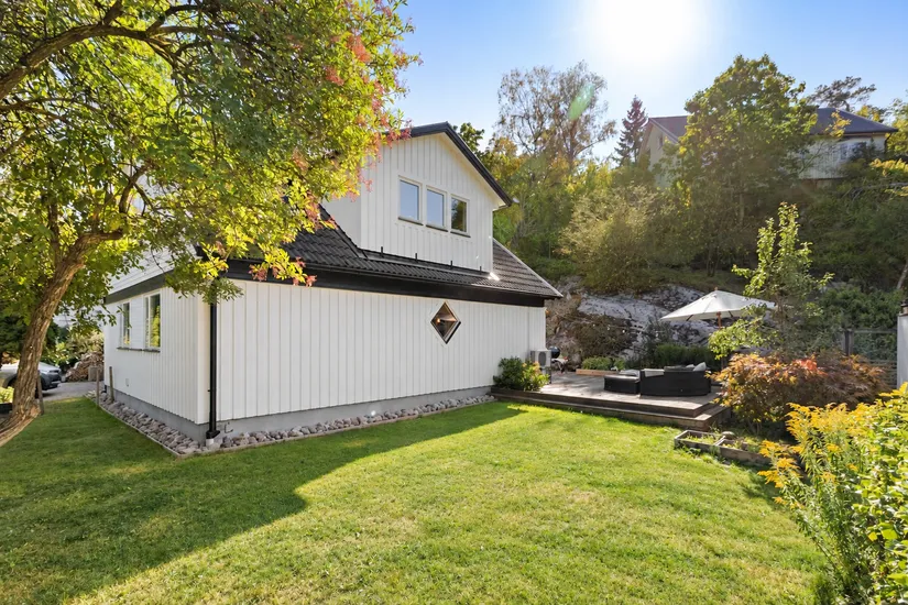 Villa, Östra Banvägen 1D, Österskär, Österåker