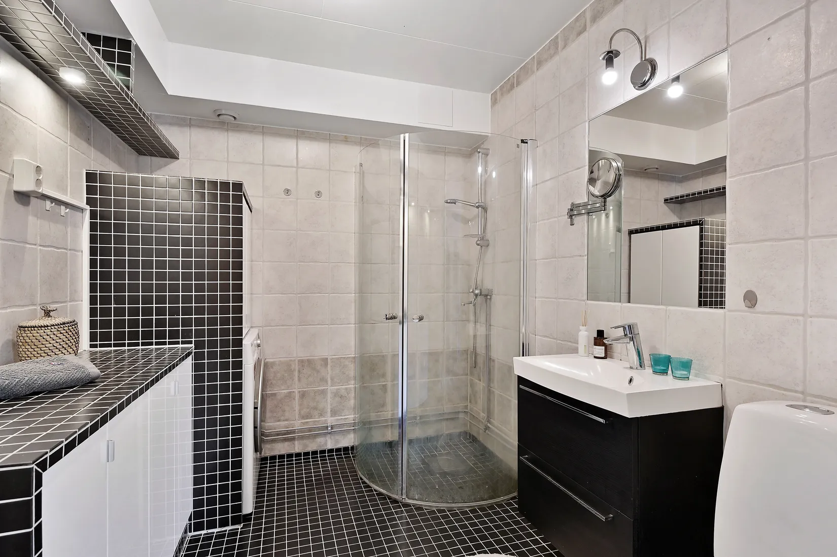 Radhus, Balettvägen 72, Huddinge