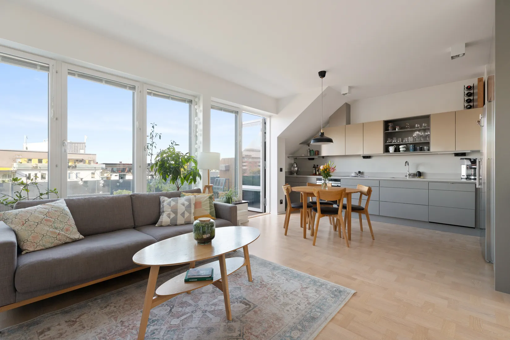 Bostadsrätt, Sagagatan 11, vån 4/4, Solna Centrum, Solna
