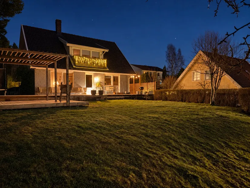 Villa, Biskop Nils väg 40, Stäket, Järfälla