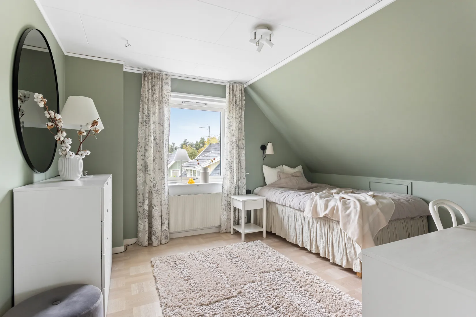Villa, Biskop Nils väg 40, Stäket, Järfälla