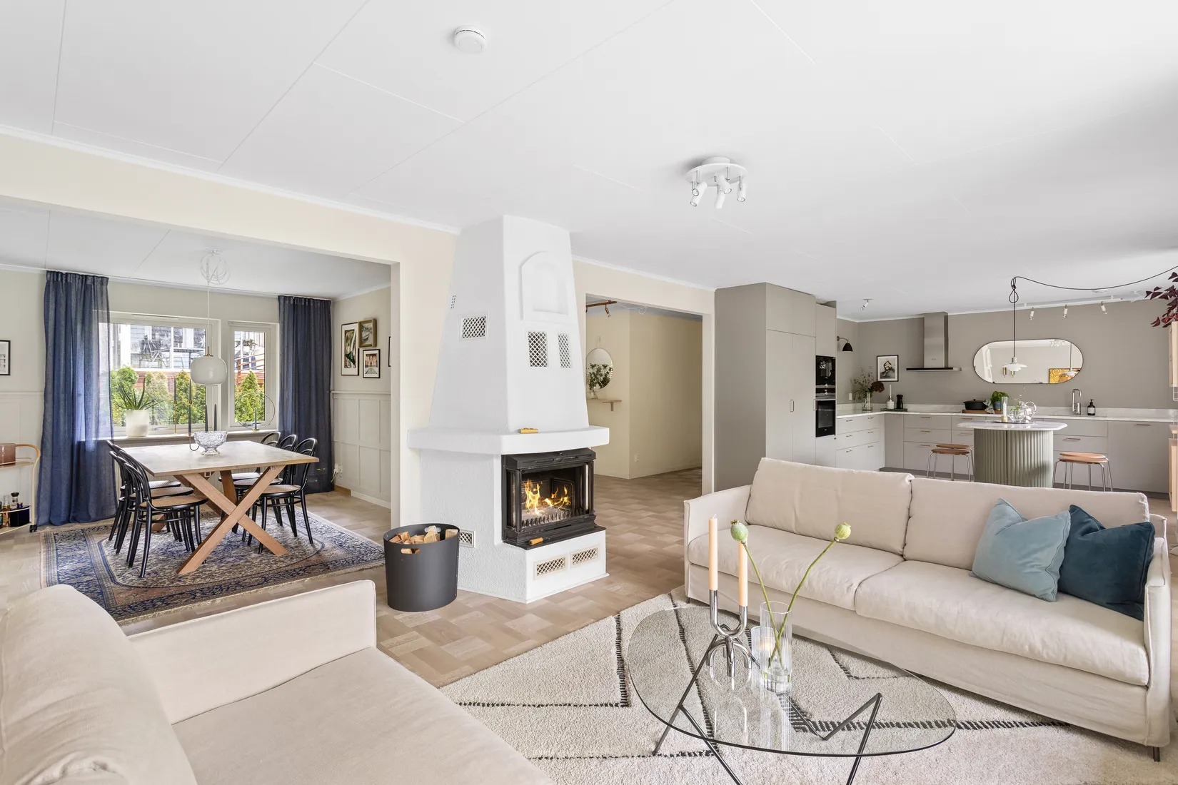 Villa, Biskop Nils väg 40, Stäket, Järfälla