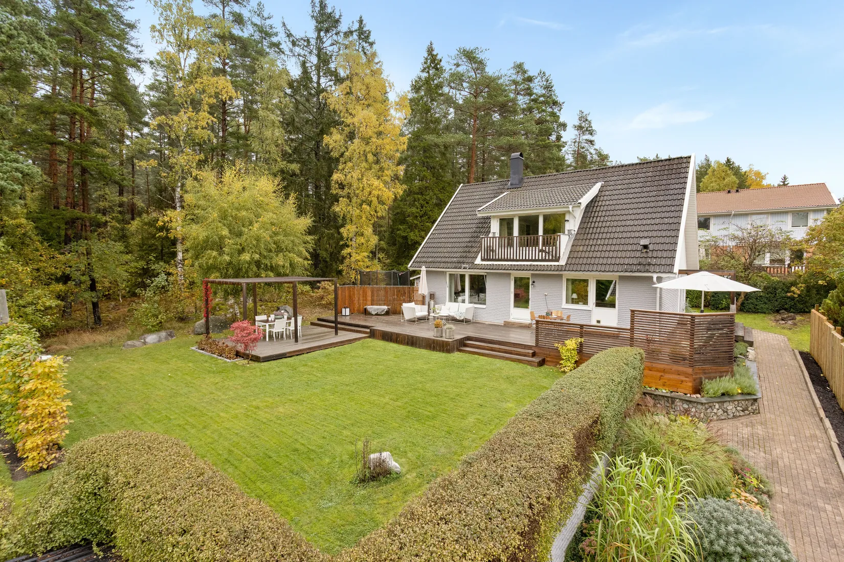 Villa, Biskop Nils väg 40, Stäket, Järfälla