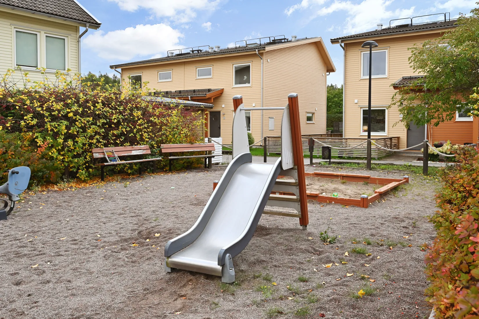 Radhus, Frisells gata 4G, Sanda Ängar, Upplands Väsby