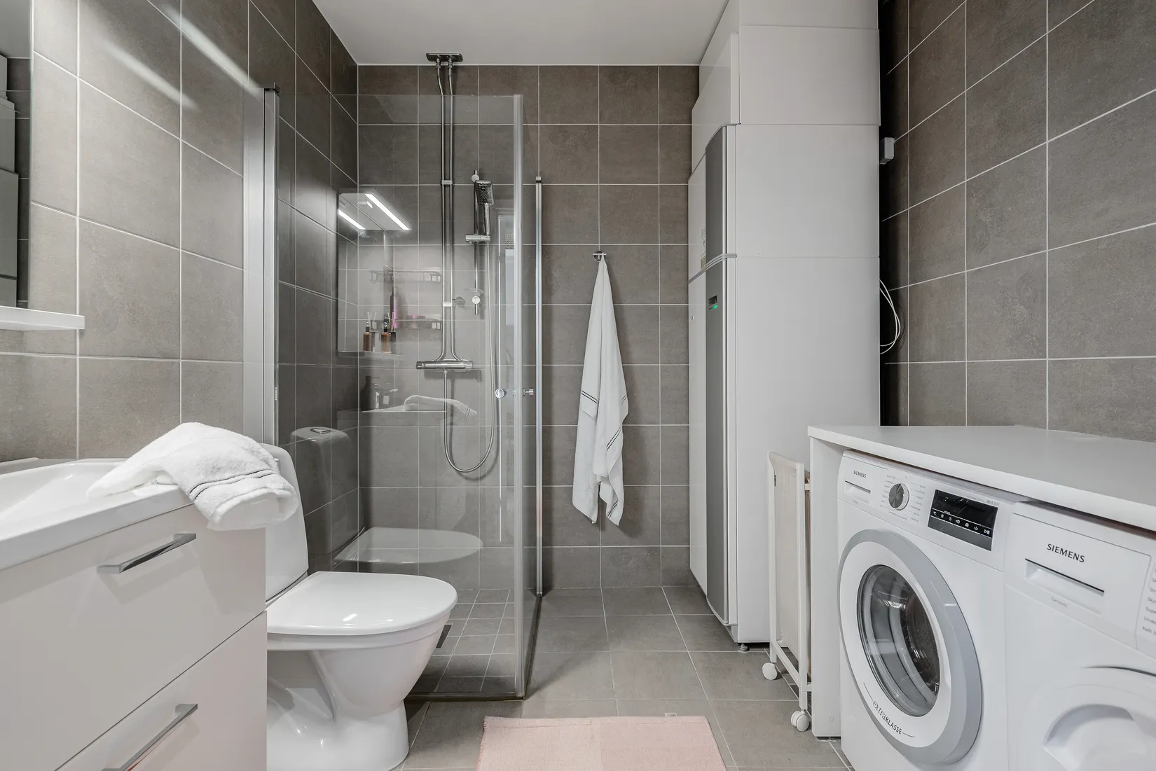 Radhus, Strömgårdsvägen 34, Lindholmen, Vallentuna