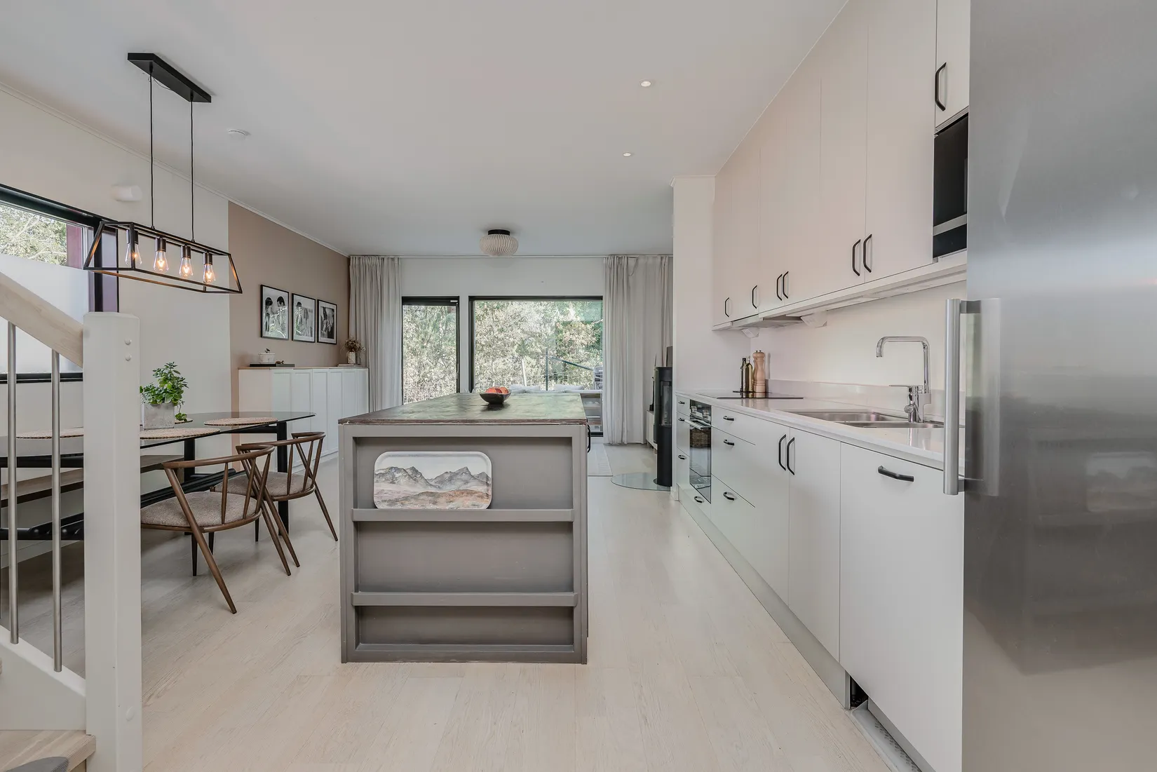 Radhus, Strömgårdsvägen 34, Lindholmen, Vallentuna