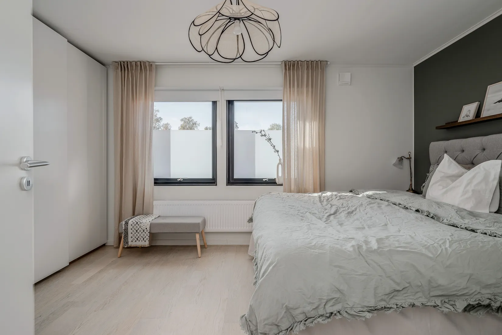 Radhus, Strömgårdsvägen 34, Lindholmen, Vallentuna
