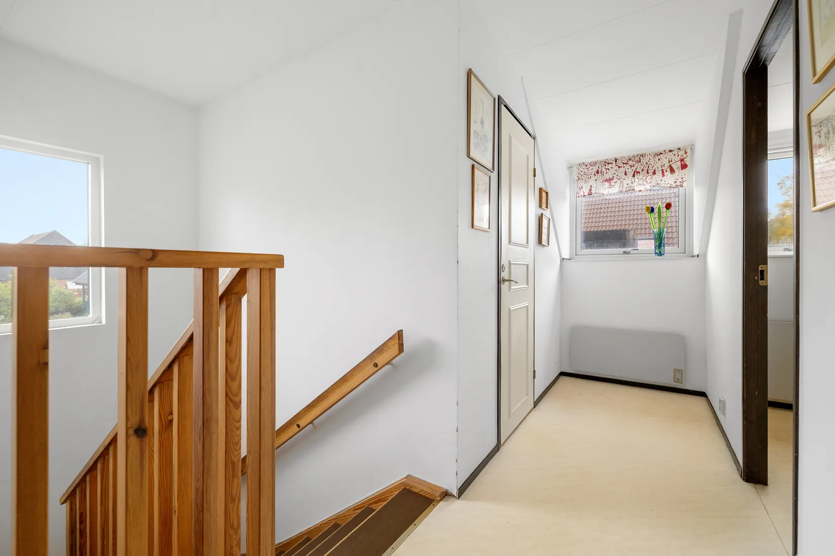 Radhus, Gyllenstiernas väg 18, Näsbypark, Täby