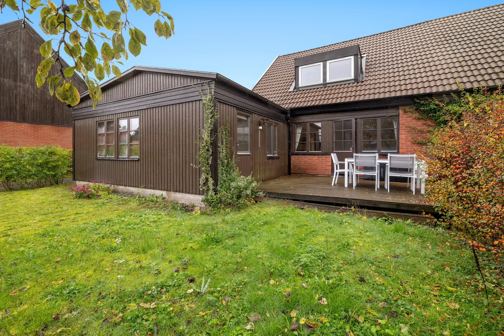 Radhus, Gyllenstiernas väg 18, Näsbypark, Täby