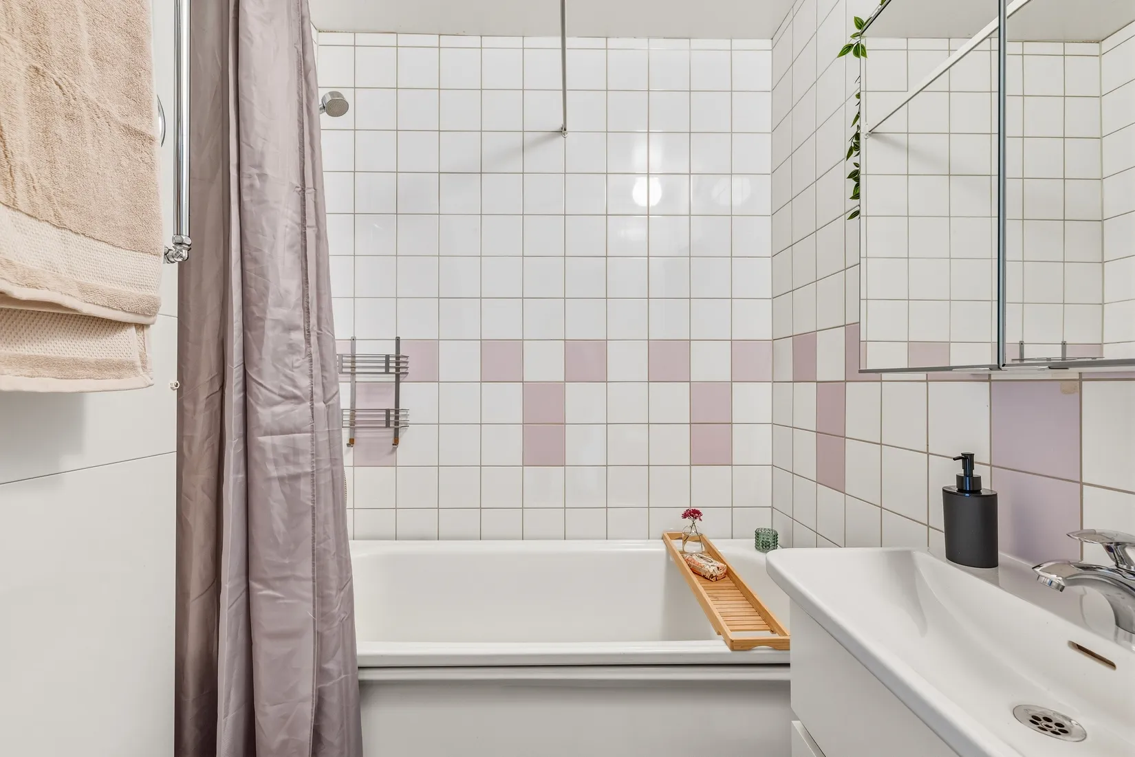Bostadsrätt, Stockrosgatan 25, Ekhagen, Jönköping
