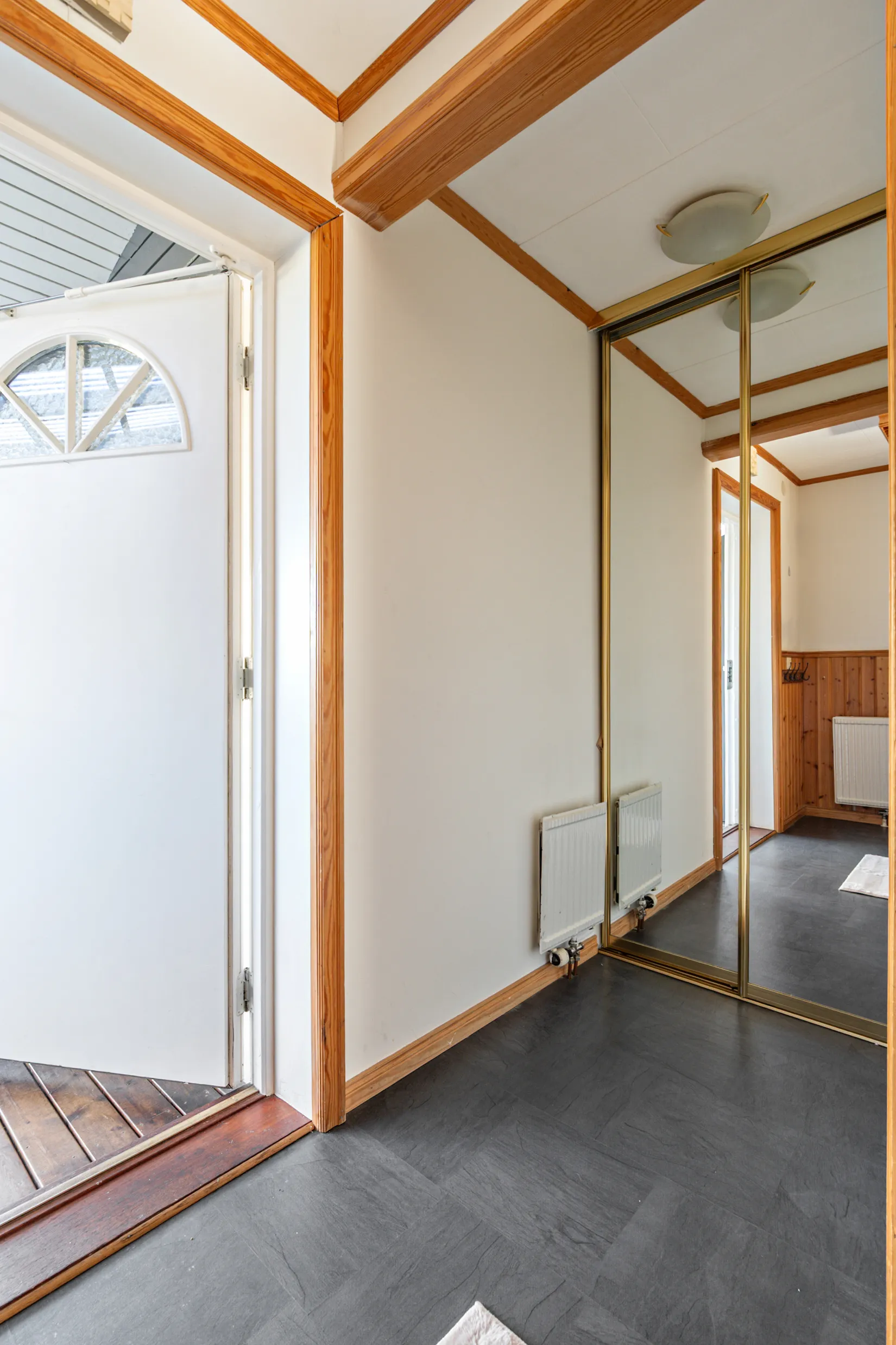 Radhus, Svartskogsvägen 8A, Svartbäcken, Haninge