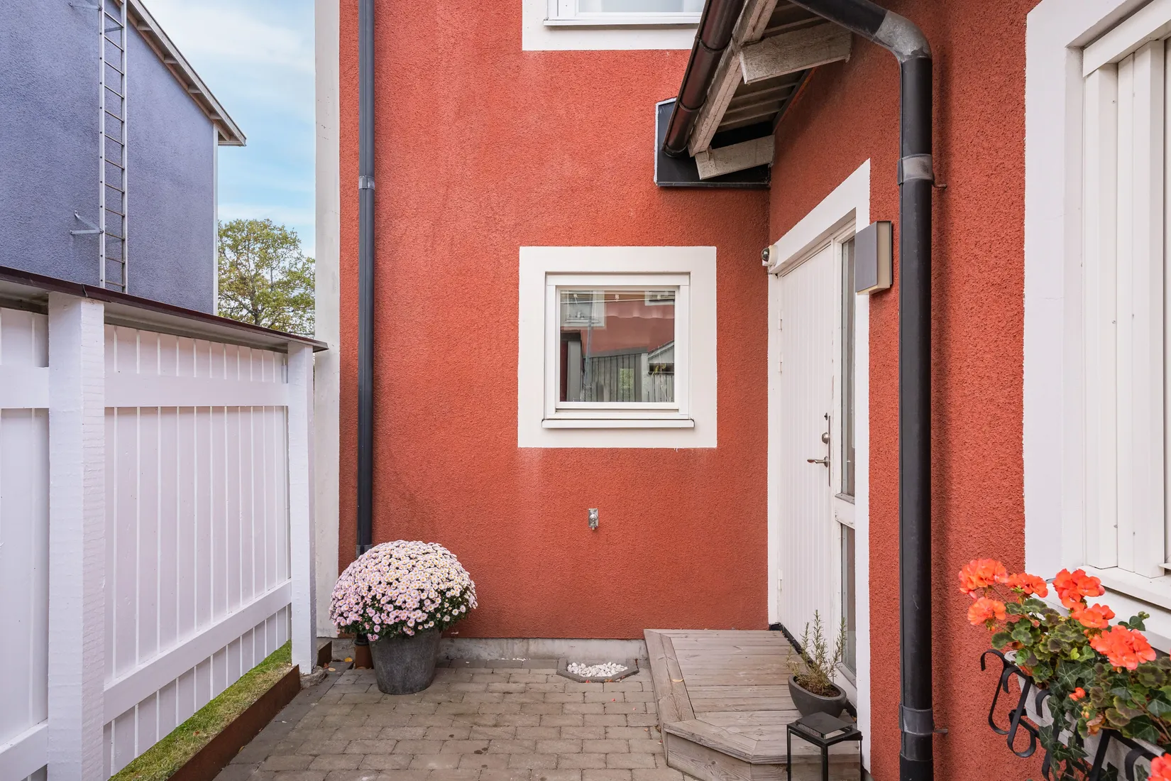 Radhus, Albert Engströms gata 60, Klockaretorpet, Norrköping