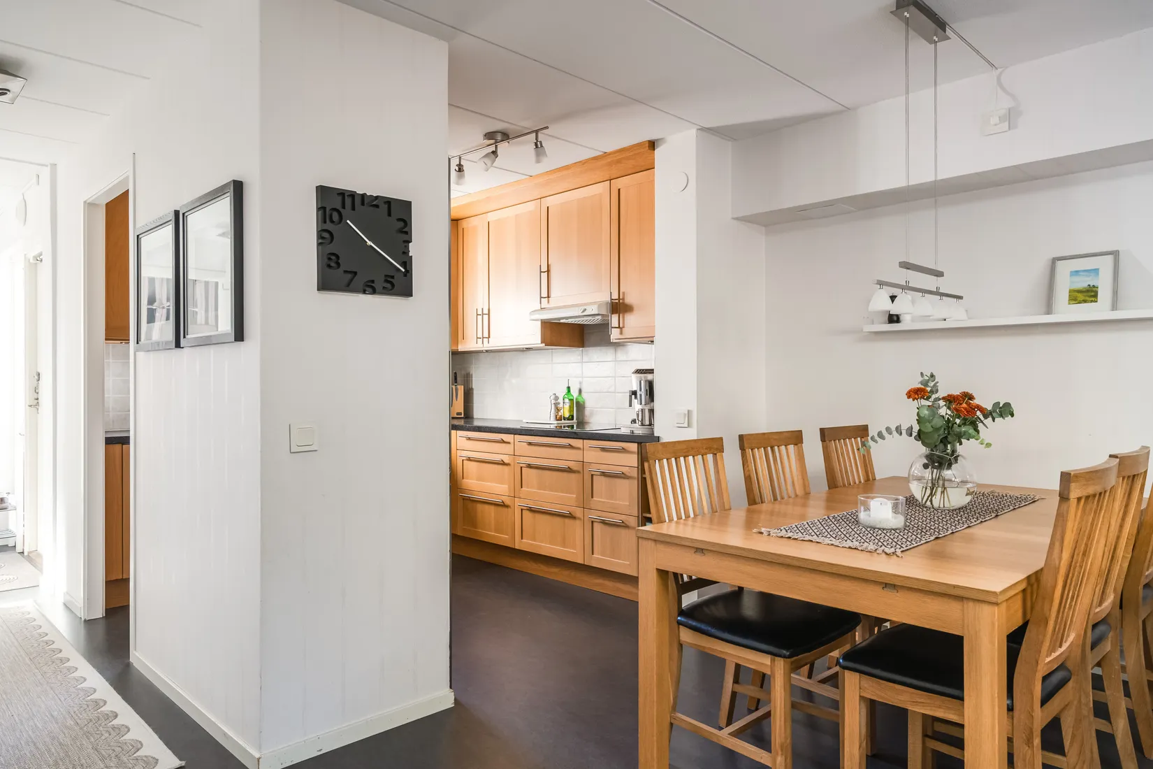 Radhus, Albert Engströms gata 60, Klockaretorpet, Norrköping