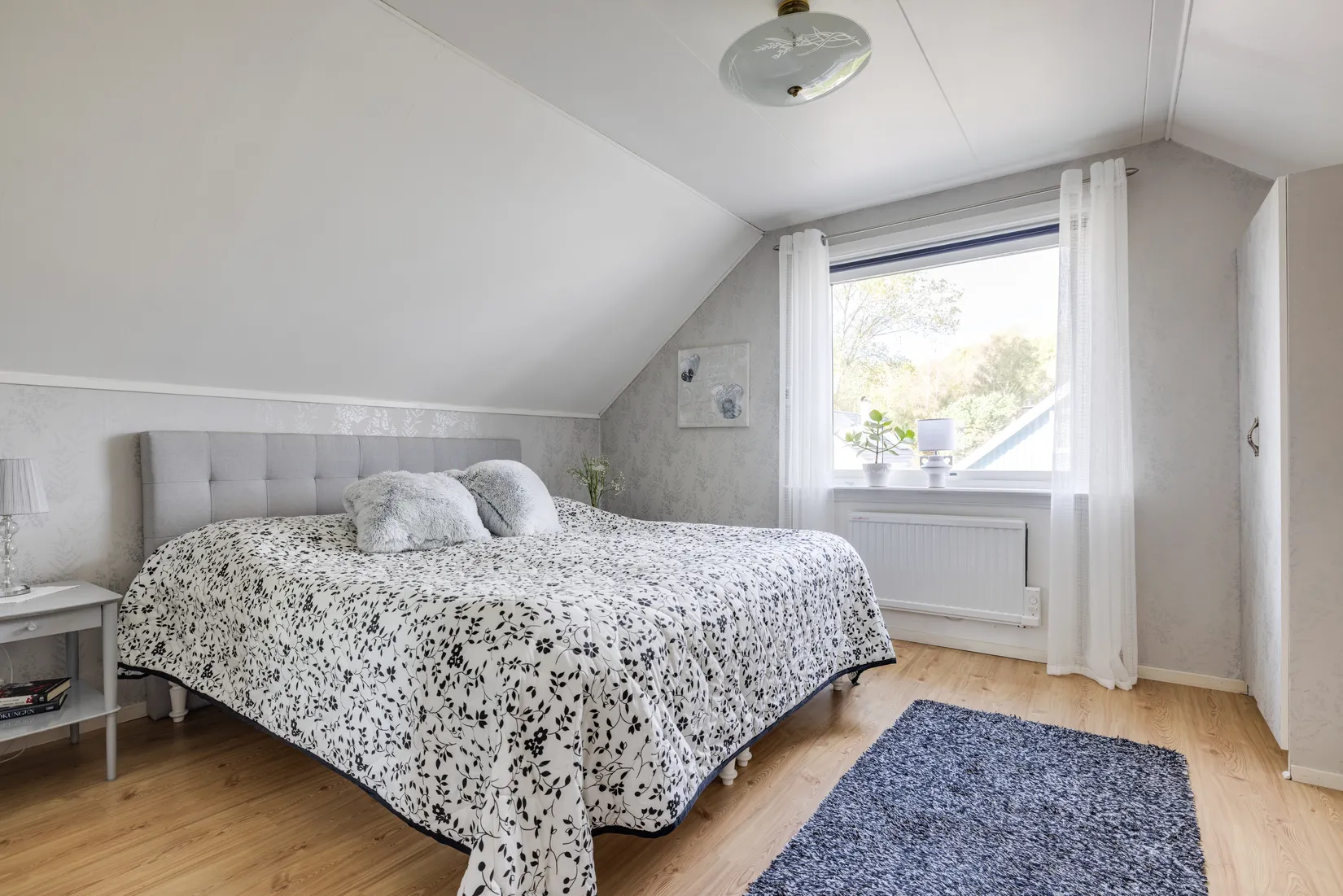Radhus, Gräsgången 9, Centralt, Kungälv