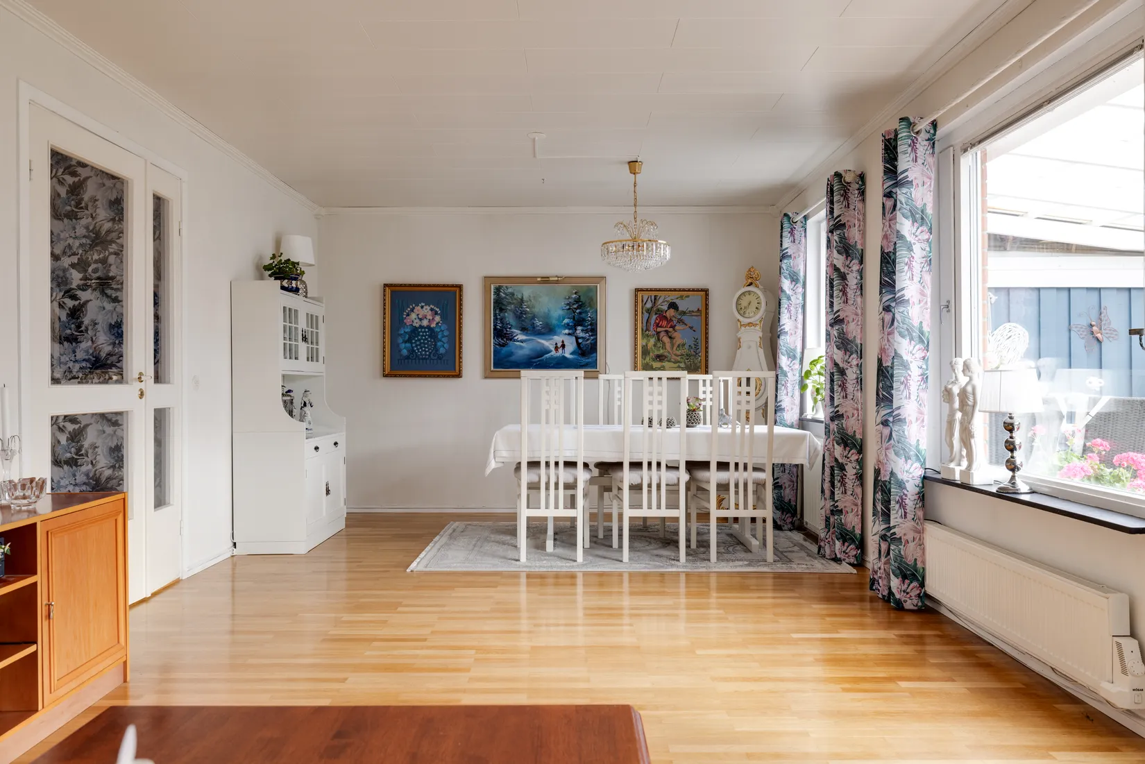 Radhus, Gräsgången 9, Centralt, Kungälv