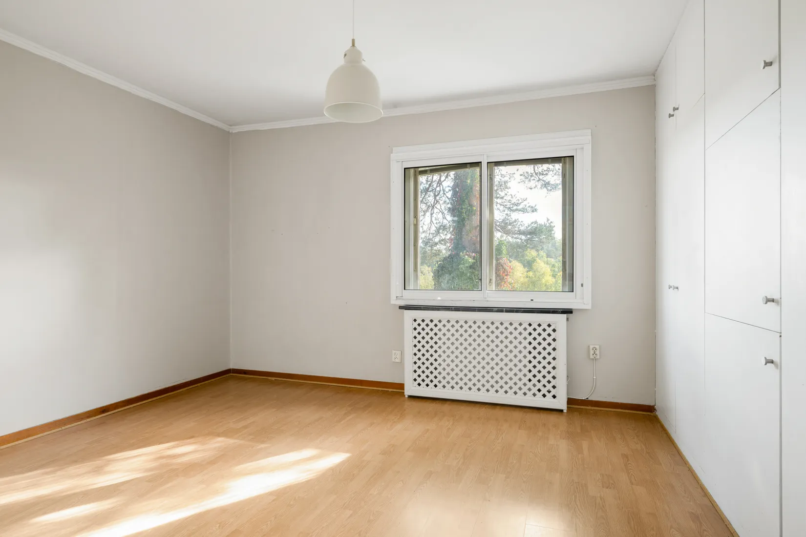 Villa, Annerstavägen 9, Västra Solgård, Huddinge