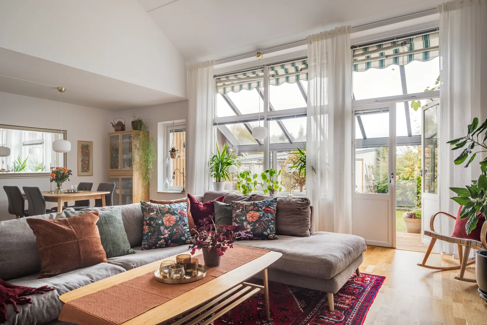 Radhus, Manhemsvägen 26, Skuru, Nacka