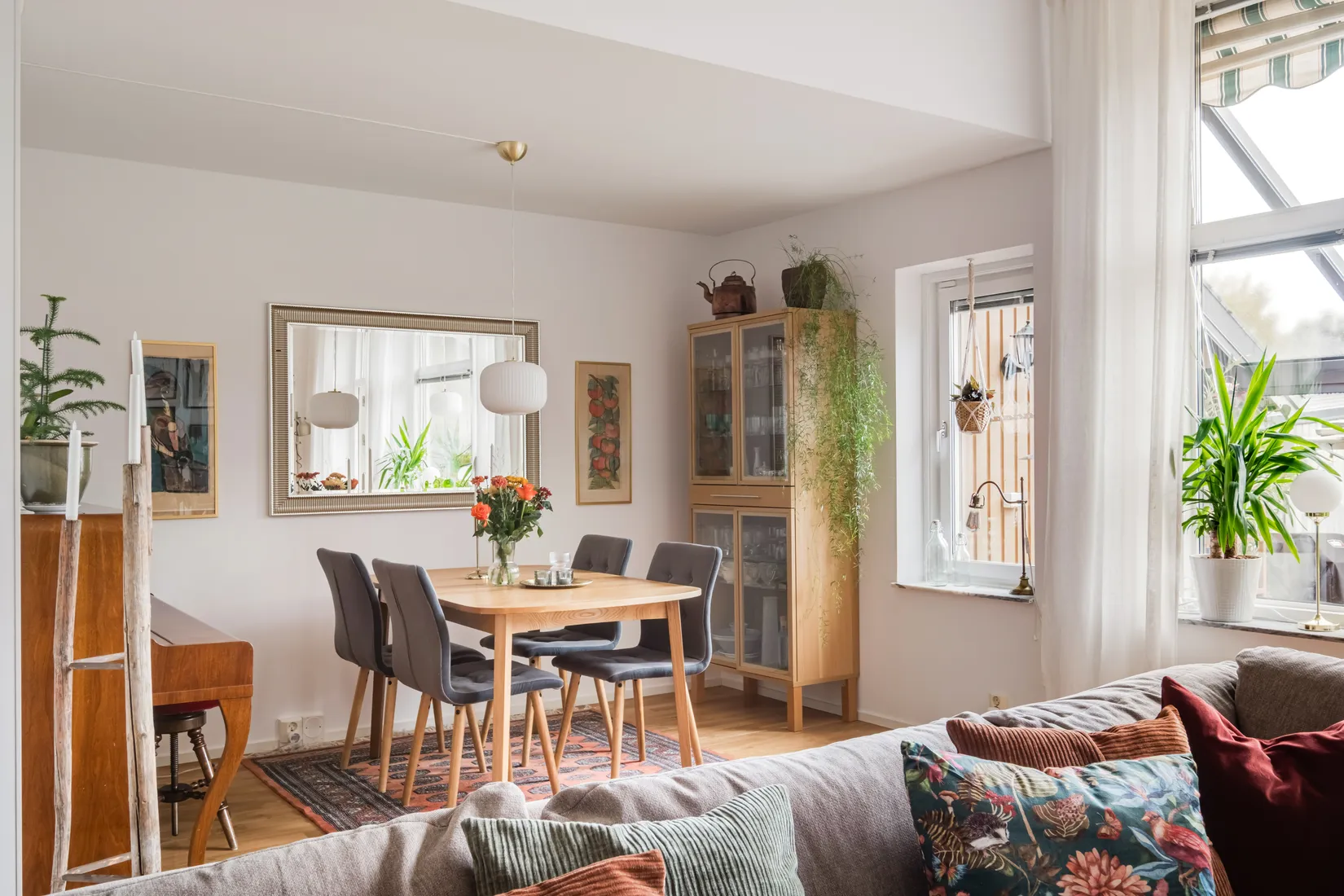 Radhus, Manhemsvägen 26, Skuru, Nacka