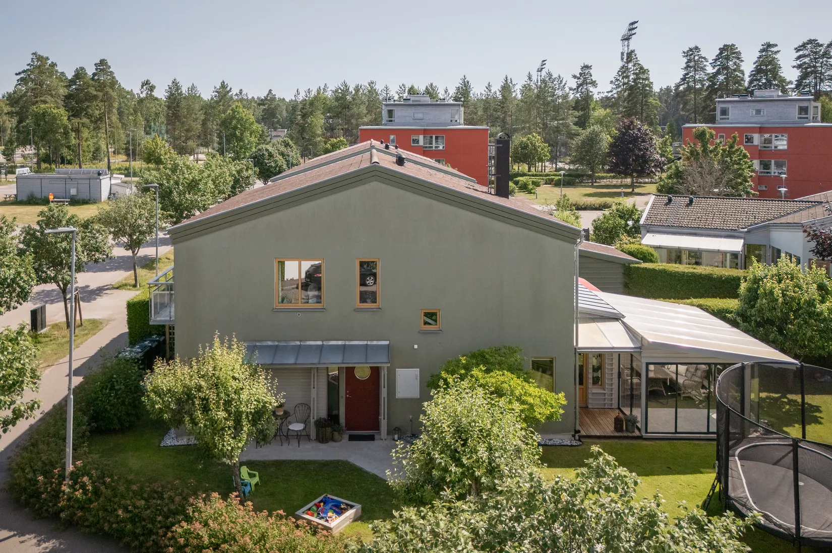 Radhus, Råtorps allé 34, Södra Råtorp, Karlstad