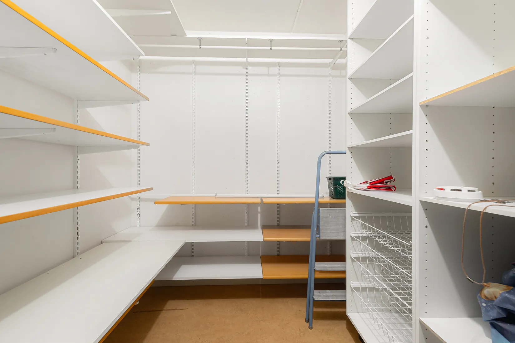 Bostadsrätt, Kratsbodavägen 25, Bromma / Mariehäll, Stockholm
