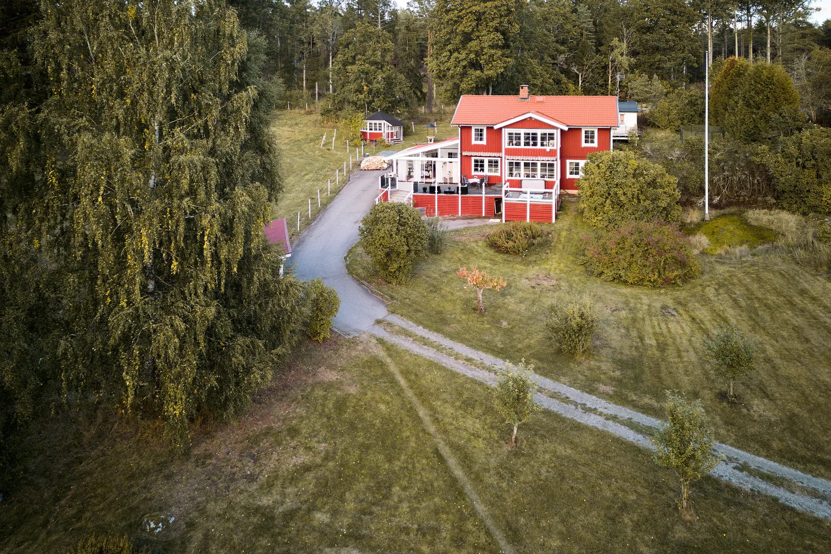 Villa, Skäve 1, Strängnäs