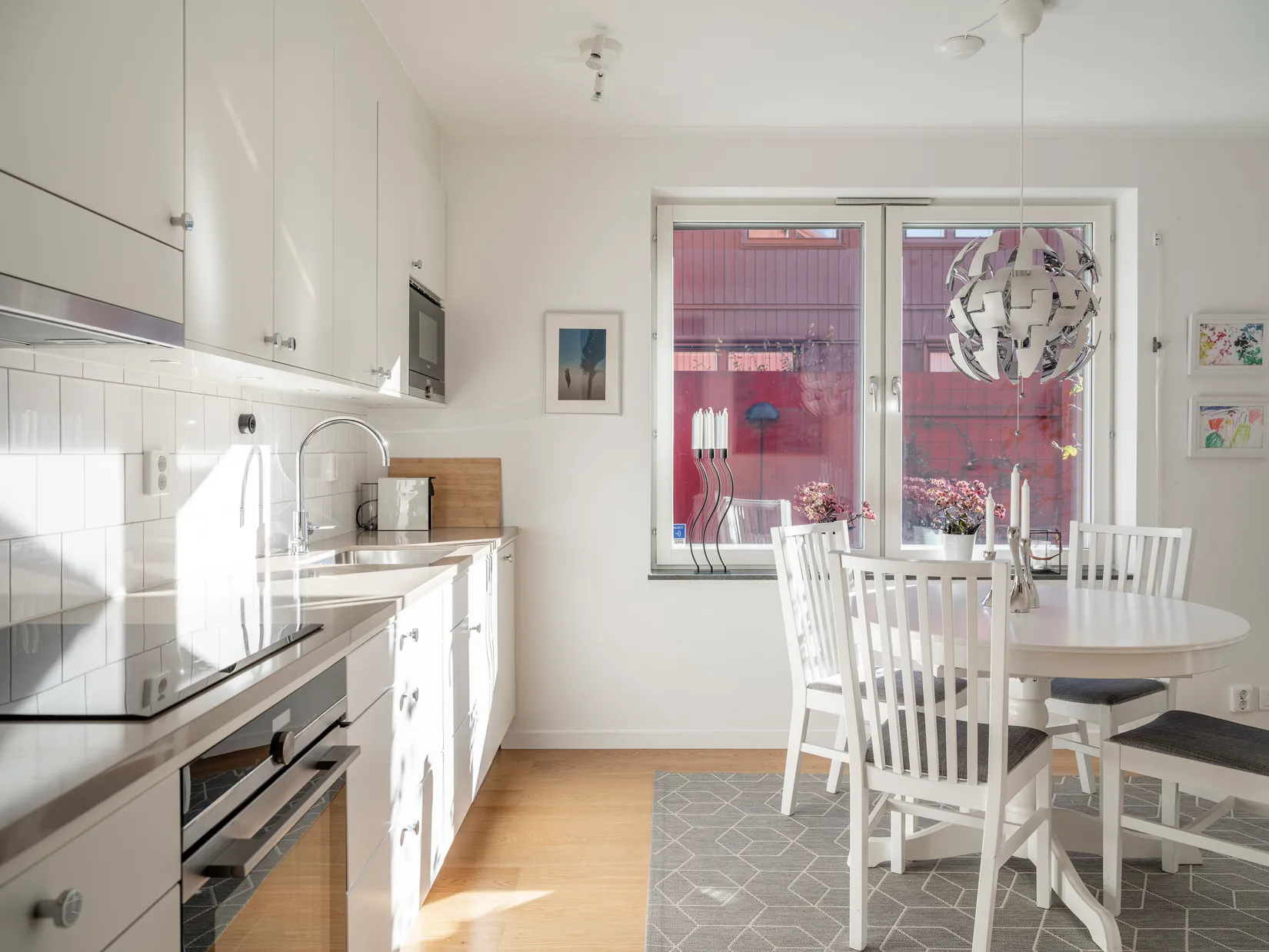 Radhus, Rådans gårdsväg 64, Silverdal, Sollentuna