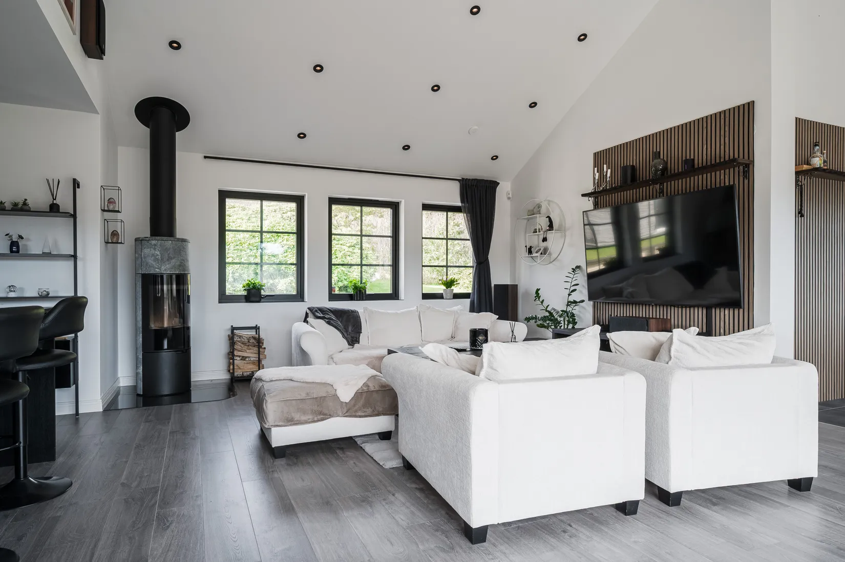 Villa, Torpas väg 3, Hyssna, Mark