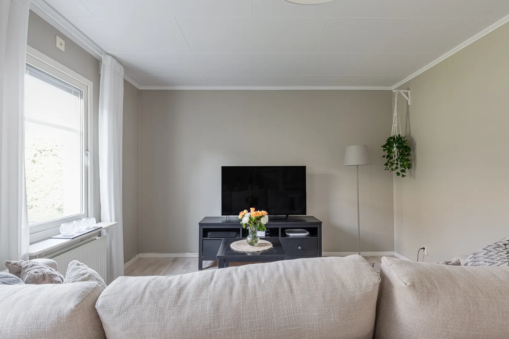 Radhus, Karlsborgsvägen 17, Sundveda, Sigtuna