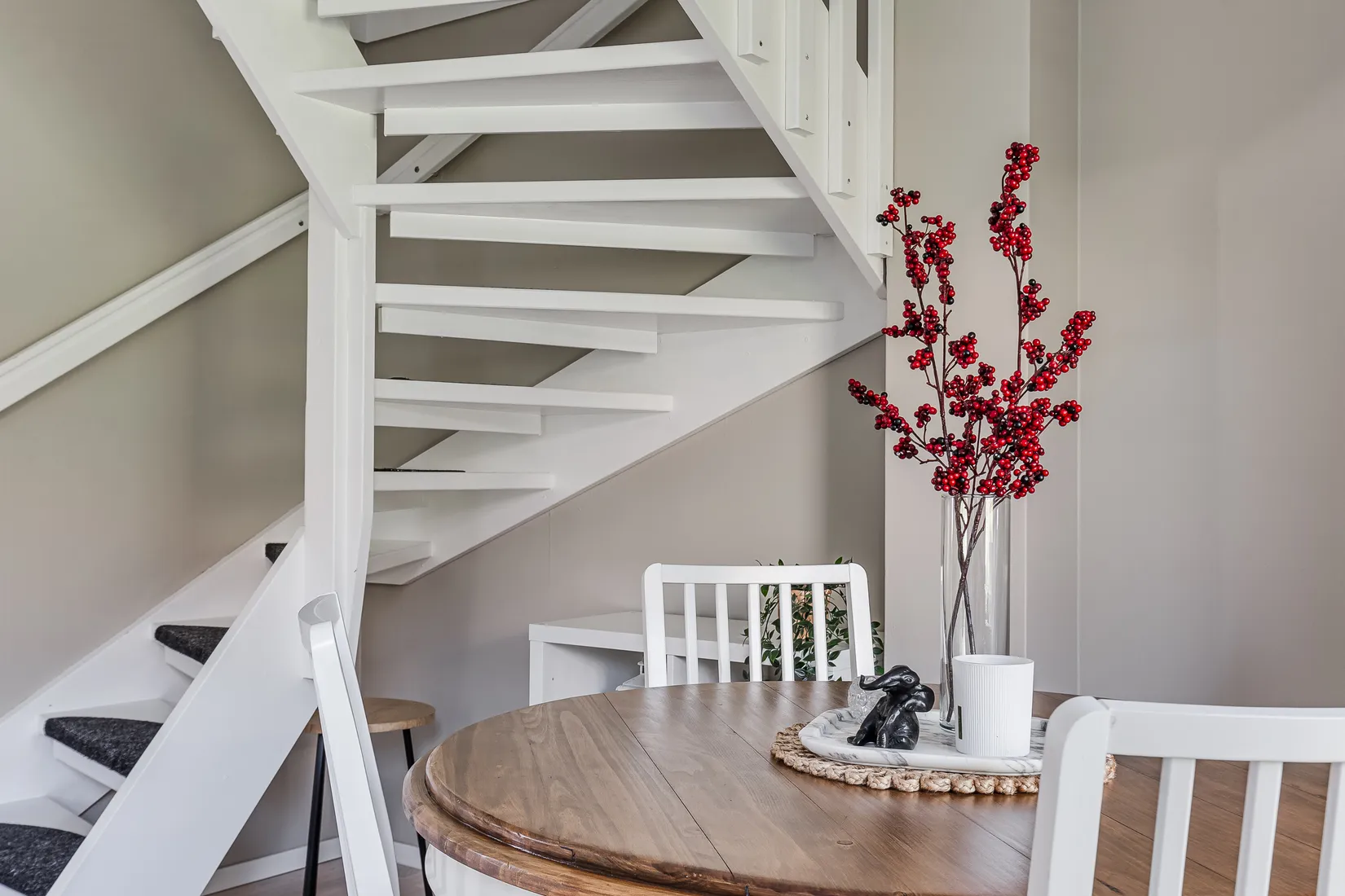Radhus, Karlsborgsvägen 17, Sundveda, Sigtuna