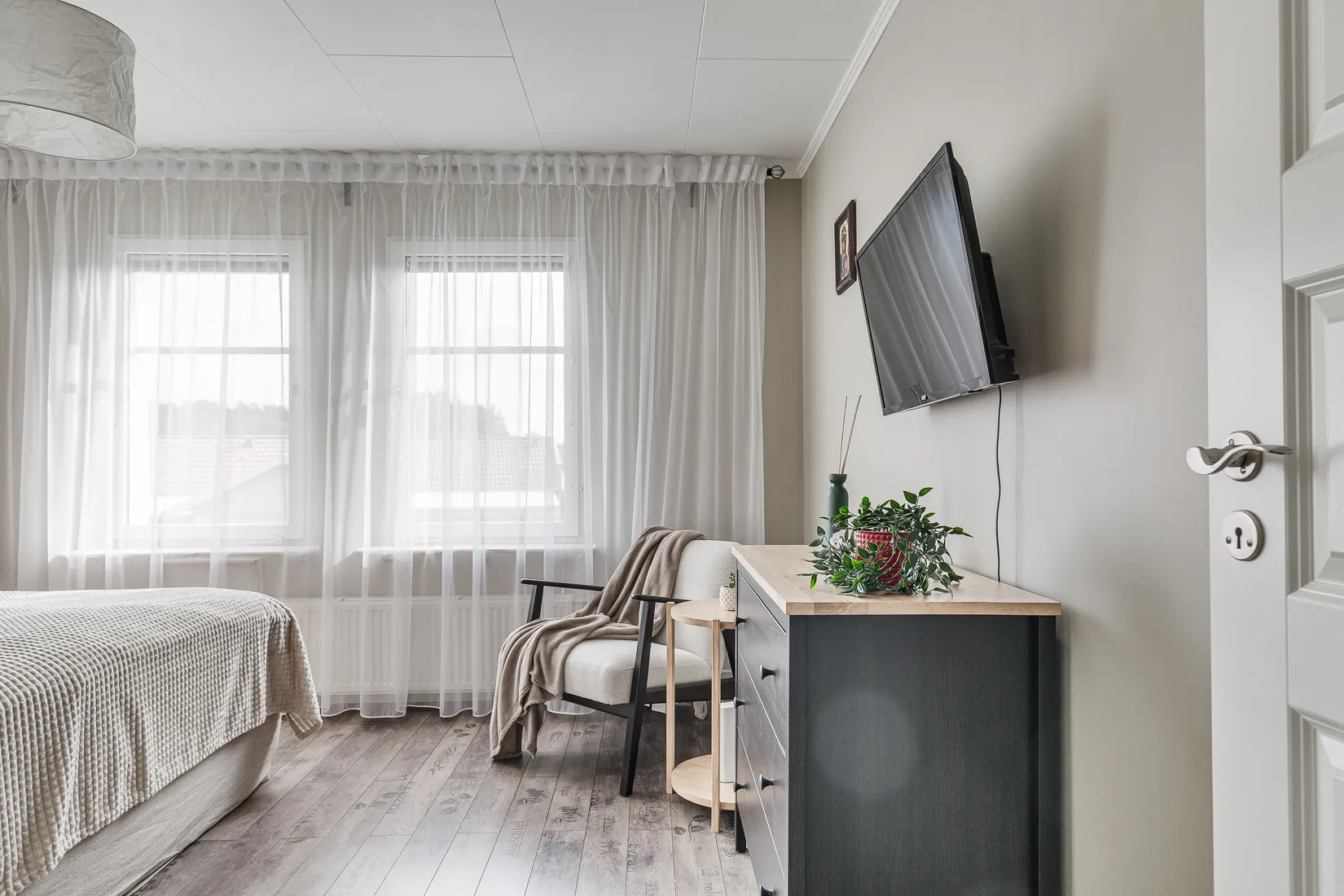 Radhus, Karlsborgsvägen 17, Sundveda, Sigtuna
