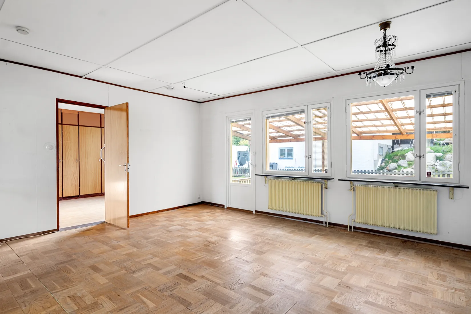 Villa, Storängsstigen 10, Kynäs/Hörningsnäs - nära sjön Trehörningen, Huddinge