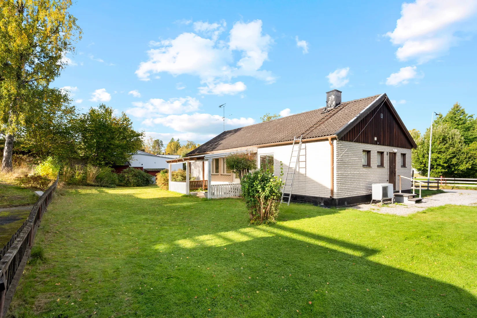 Villa, Storängsstigen 10, Kynäs/Hörningsnäs - nära sjön Trehörningen, Huddinge
