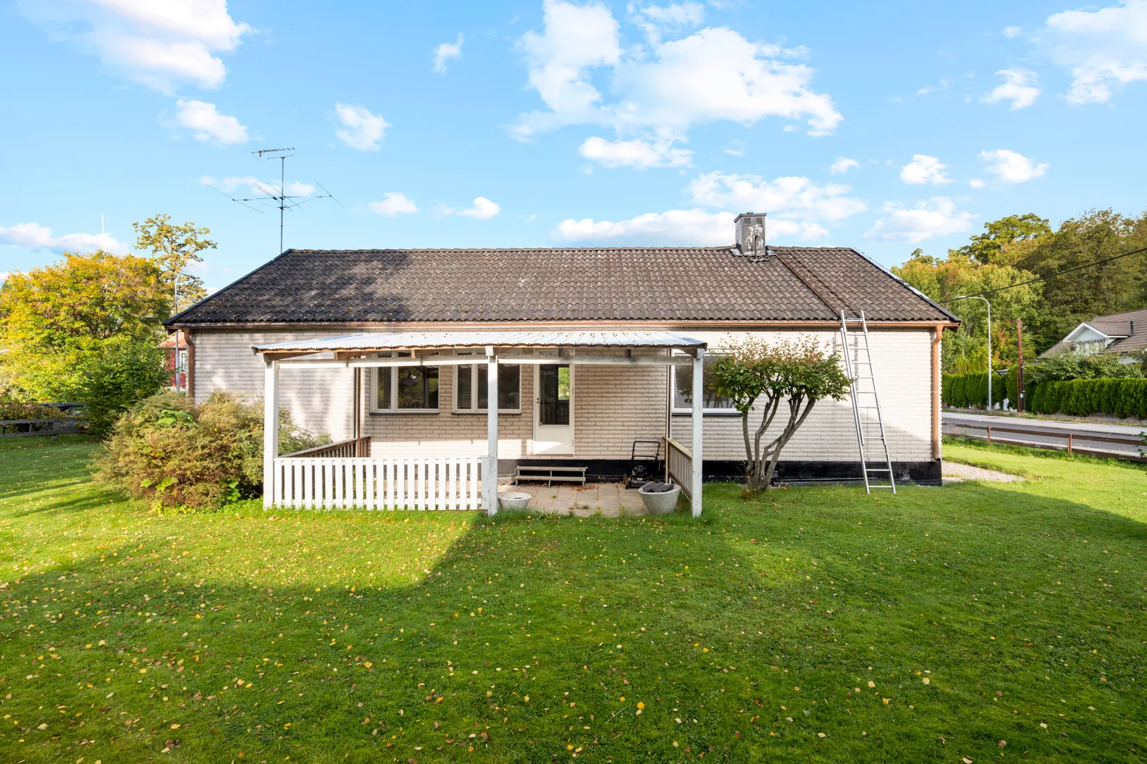 Villa, Storängsstigen 10, Kynäs/Hörningsnäs - nära sjön Trehörningen, Huddinge