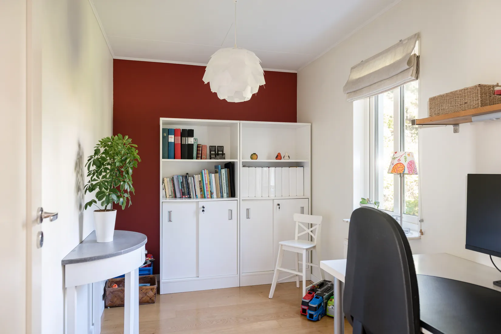 Villa, Grans gårds väg 18, Yttergran, Håbo