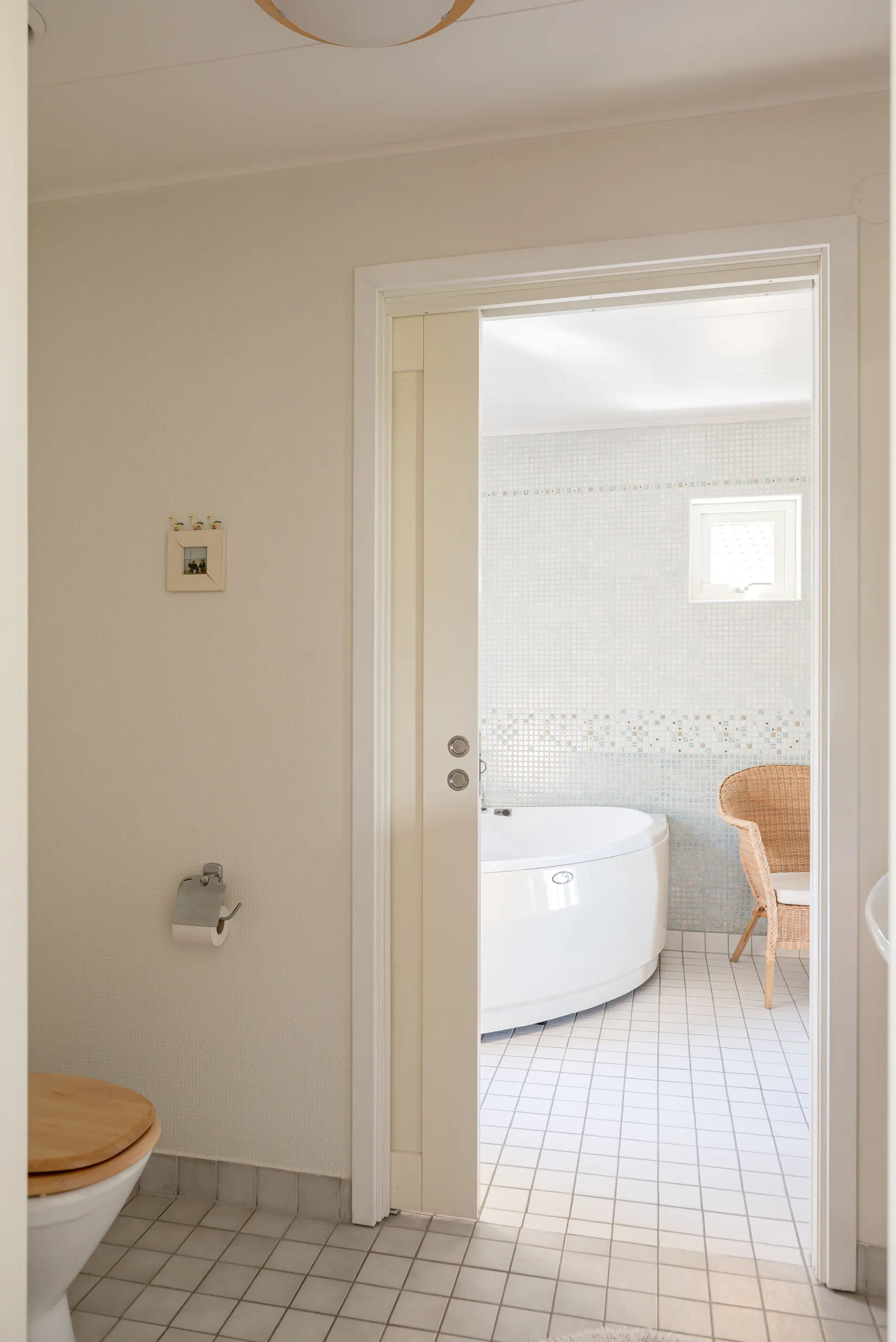 Villa, Grans gårds väg 18, Yttergran, Håbo
