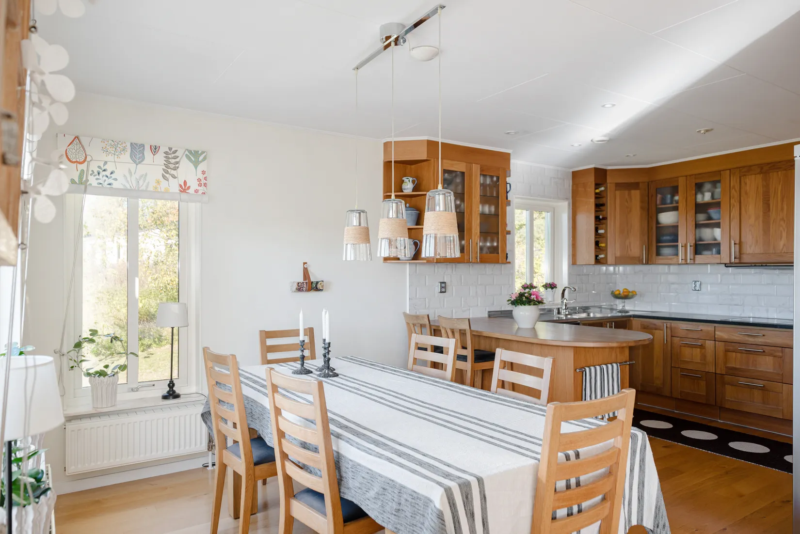 Villa, Grans gårds väg 18, Yttergran, Håbo