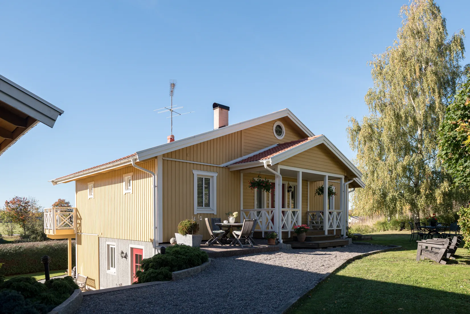 Villa, Grans gårds väg 18, Yttergran, Håbo
